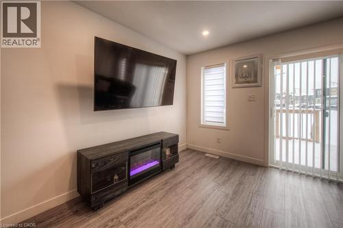 91 Pony Way, Kitchener, ON - Indoor With Fireplace