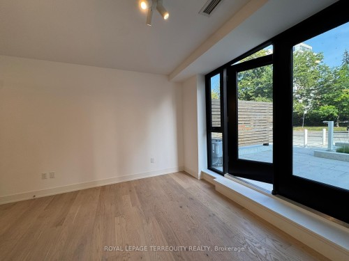 103-200 Keewatin Avenue, Toronto, ON - Indoor Photo Showing Other Room