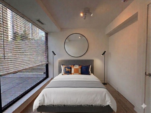103-200 Keewatin Avenue, Toronto, ON - Indoor Photo Showing Bedroom