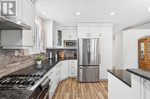 503 Stone Church Road W, Hamilton, ON - Indoor Photo Showing Kitchen With Upgraded Kitchen