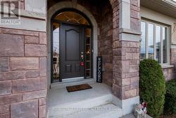 222 RIDGE WAY  New Tecumseth, ON L9R 0H2