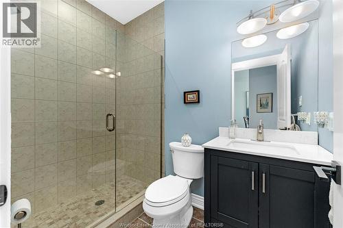 1225 Riverside Drive Unit# 404, Windsor, ON - Indoor Photo Showing Bathroom