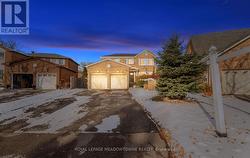 16 COX CRESCENT  Brampton, ON L6X 3H1