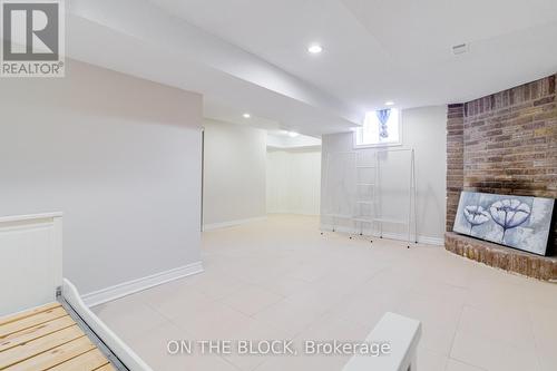 409 Silverthorne Crescent, Mississauga, ON - Indoor