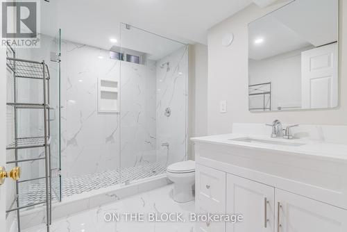 409 Silverthorne Crescent, Mississauga, ON - Indoor Photo Showing Bathroom