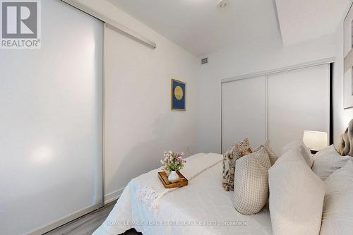 310 - 1195 The Queensway, Toronto, ON - Indoor Photo Showing Bedroom