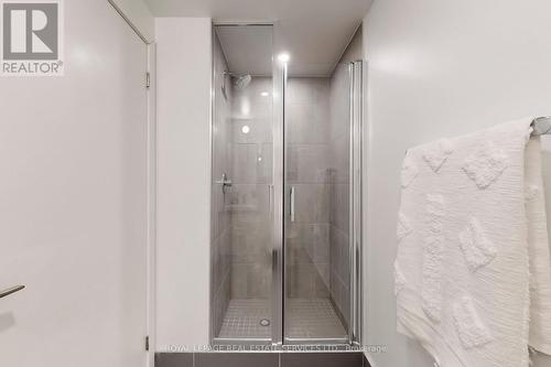 310 - 1195 The Queensway, Toronto, ON - Indoor Photo Showing Bathroom