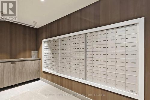 310 - 1195 The Queensway, Toronto, ON - Indoor Photo Showing Other Room