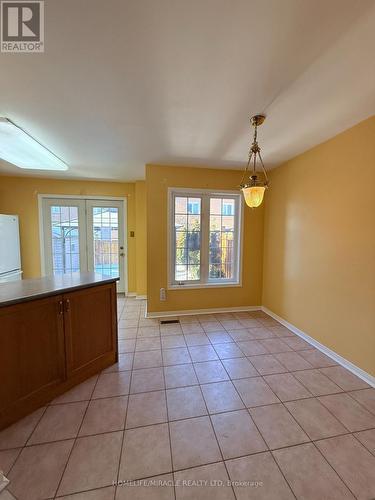 137 Pressed Brick Drive, Brampton, ON - Indoor Photo Showing Other Room