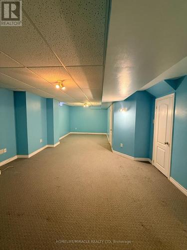 137 Pressed Brick Drive, Brampton, ON - Indoor Photo Showing Other Room