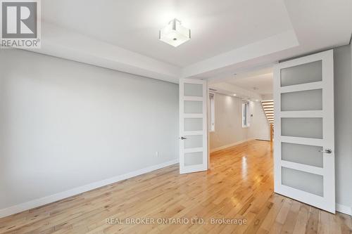 36 Ontario Street, Ottawa, ON - Indoor Photo Showing Other Room