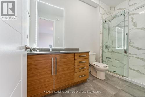 36 Ontario Street, Ottawa, ON - Indoor Photo Showing Bathroom