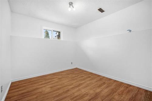 245 Laurent Dr, Winnipeg, MB 