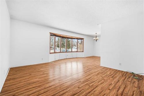 245 Laurent Dr, Winnipeg, MB 