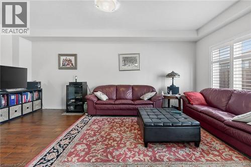 11 Hitching Post Ridge, Binbrook, ON - Indoor Photo Showing Living Room