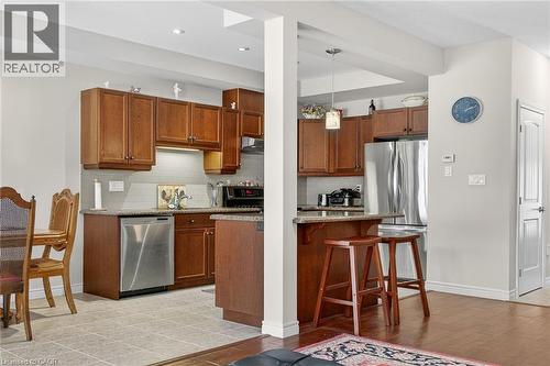 11 Hitching Post Ridge, Binbrook, ON - Indoor Photo Showing Kitchen