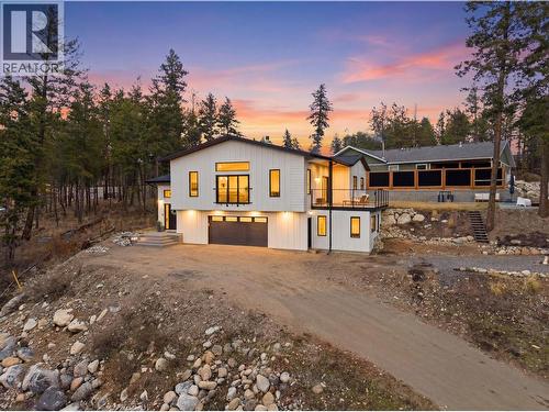 7111 Dunwaters Road  Kelowna, BC V1Z 3W6