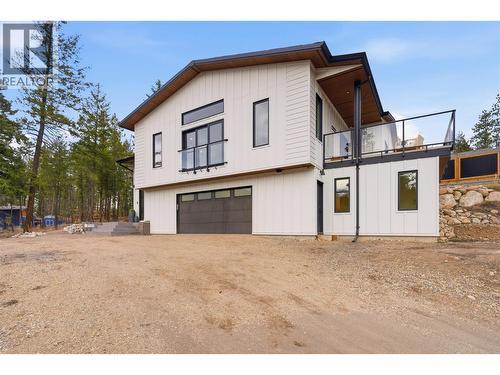 7111 Dunwaters Road  Kelowna, BC V1Z 3W6