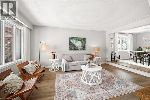 29 Muskoka Court, Kitchener, ON - Indoor Photo Showing Living Room