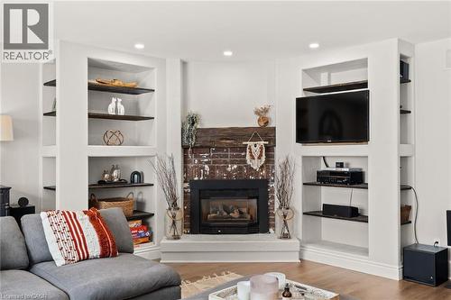 29 Muskoka Court, Kitchener, ON - Indoor Photo Showing Living Room With Fireplace