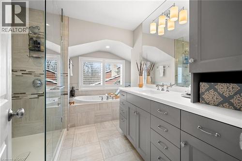 29 Muskoka Court, Kitchener, ON - Indoor Photo Showing Bathroom