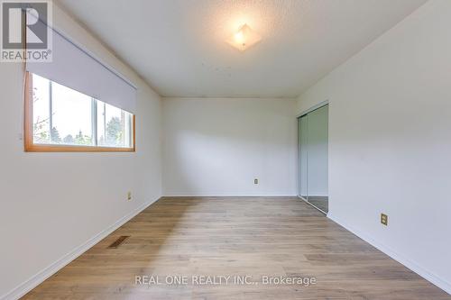 220 Kingsbridge Garden Circle, Mississauga, ON - Indoor Photo Showing Other Room