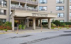 522 - 451 THE WEST MALL  Toronto, ON M9C 1G1