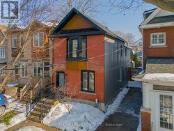 71 ASHDALE AVENUE  Toronto, ON M4L 2Y6