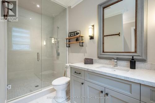 385 Pine Cove Road, Burlington, ON - Indoor Photo Showing Bathroom