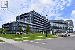 3200 DAKOTA Common Unit# B1006  Burlington, ON L7M 2A7