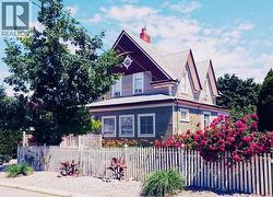 494 Young Street Penticton, BC V2A 5T1