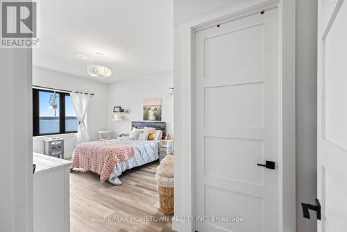 5 Shoreside Way, Augusta, ON - Indoor Photo Showing Bedroom