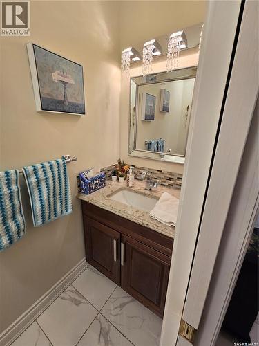 111 Westview Drive, Swift Current Rm No. 137, SK - Indoor Photo Showing Bathroom