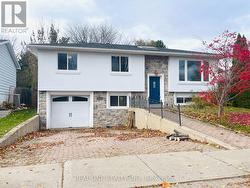 2249 WYANDOTTE DRIVE  Oakville, ON L6L 2T4