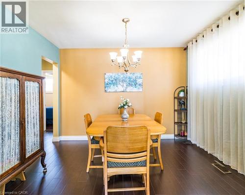 102 Greeningdon Drive, Hamilton, ON - Indoor Photo Showing Dining Room