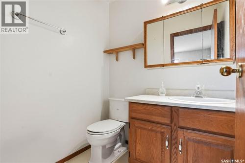 542 Kellough Road, Saskatoon, SK - Indoor Photo Showing Bathroom