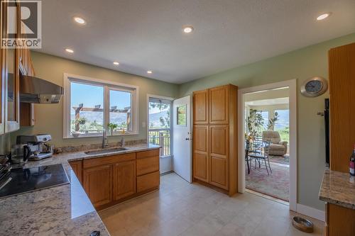 4910 Gartrell Road, Summerland, BC - Indoor Photo Showing Kitchen