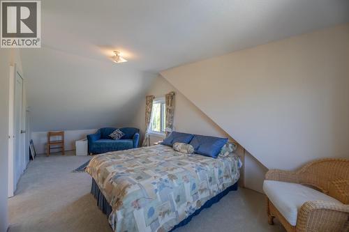 4910 Gartrell Road, Summerland, BC - Indoor Photo Showing Bedroom