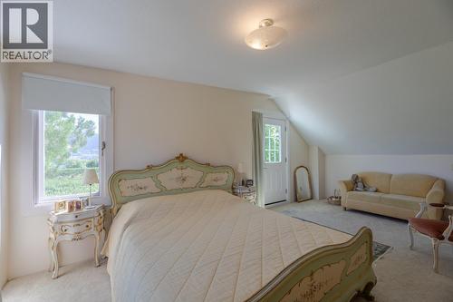 4910 Gartrell Road, Summerland, BC - Indoor Photo Showing Bedroom