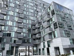 325 - 38 MONTE KWINTER COURT  Toronto, ON M3H 0E2