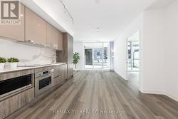 1007 - 180 FRONT STREET E  Toronto, ON M5A 0K9