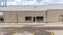 4 - 138 SANDIFORD DRIVE  Whitchurch-Stouffville, ON L4A 7X5