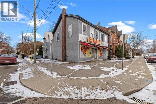 208 Mary Street, Hamilton, ON 