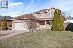 182 EVELEIGH  Windsor, ON N9E 4M3