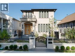 2783 E 27TH AVENUE  Vancouver, BC V5R 1N4