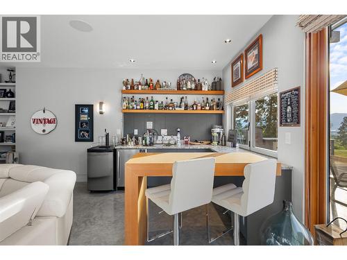 3194 Dunster Road, Kelowna, BC - Indoor