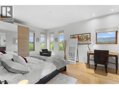 Suite - 3194 Dunster Road, Kelowna, BC - Indoor Photo Showing Bedroom