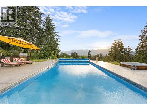3194 Dunster Road, Kelowna, BC - Outdoor With In Ground Pool