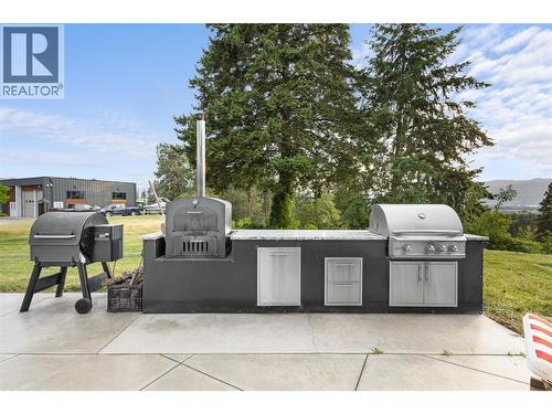 3194 Dunster Road, Kelowna, BC - Outdoor With Deck Patio Veranda