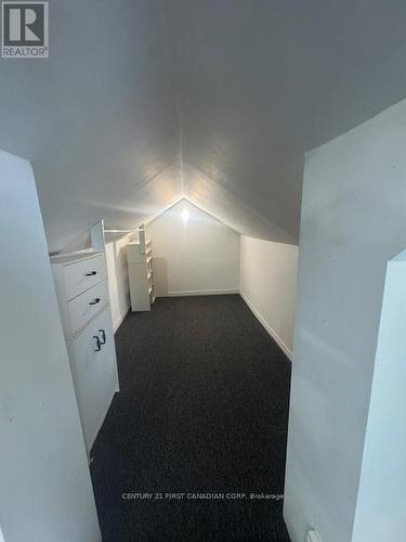 28 Oxford Street W, London North (North N), ON - Indoor Photo Showing Other Room